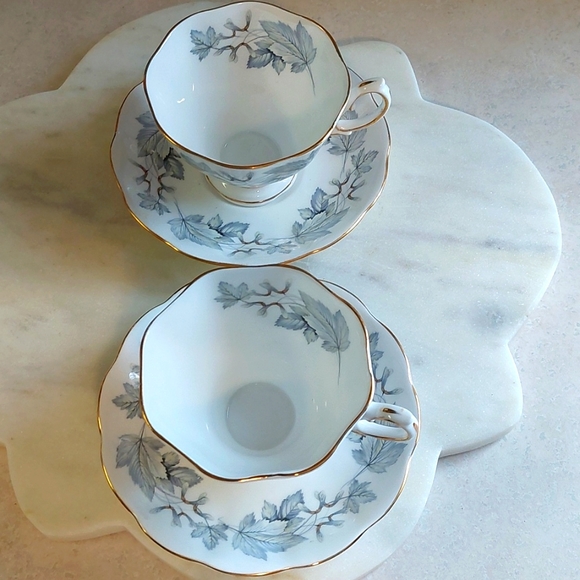 SALE!4 Piece set ROYAL ALBERT  Cups & Saucers- 4 pieces Silver Maple pattern - Picture 3 of 5